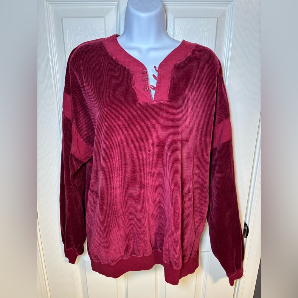 Red with black stripes velour vintage sweatshirt with pockets and fun neckline-L
